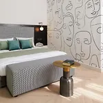 Aries' Collection Luxury Apartment